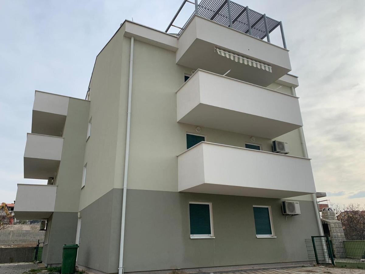 Apartman Toni Novalja Luaran gambar